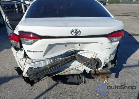 2020 Toyota Corolla Le z USA, uszkodzony, nr VIN 5YFEPRAE8LP022998